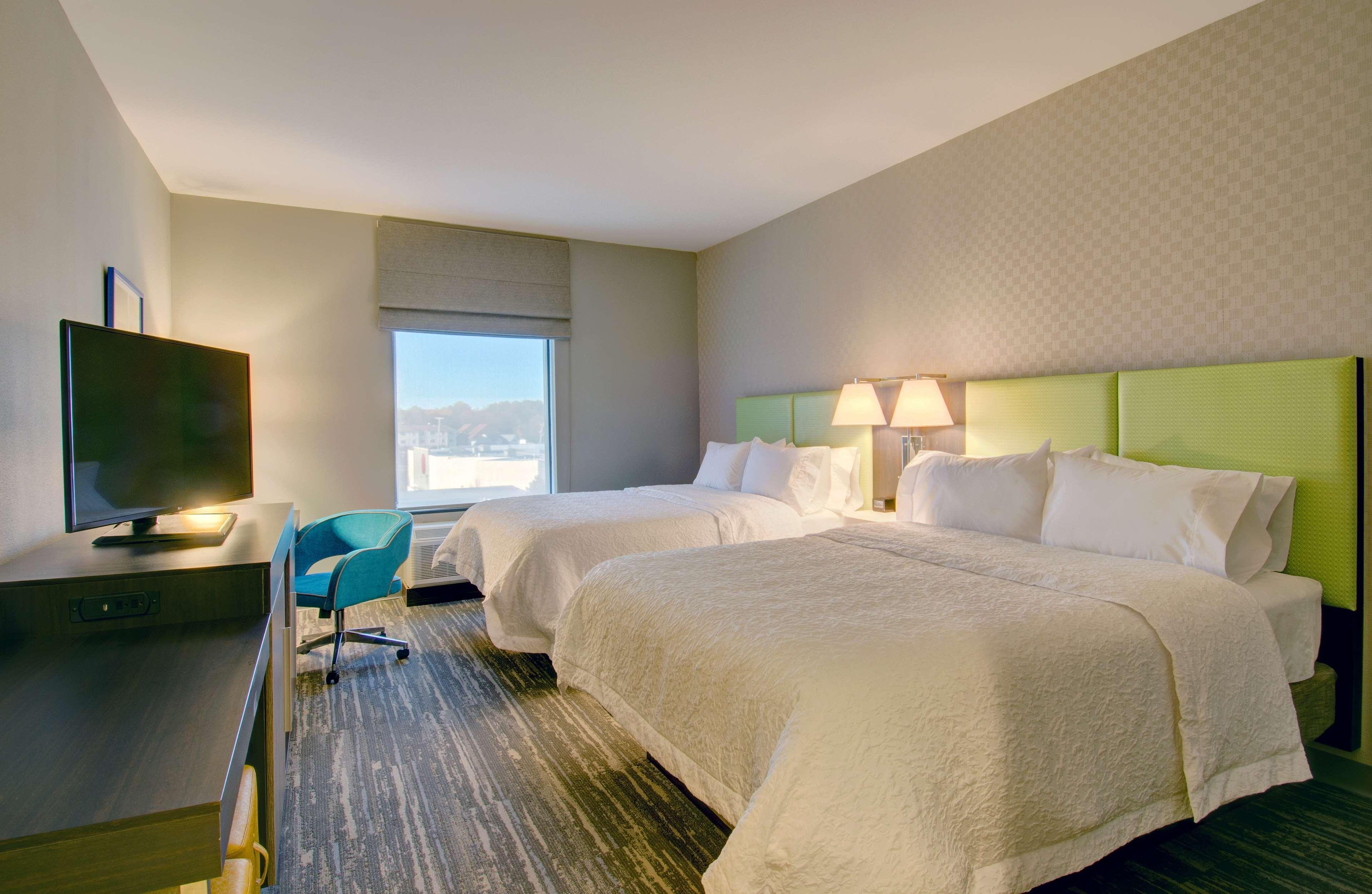 Hampton Inn & Suites Boston/Stoughton Exterior photo